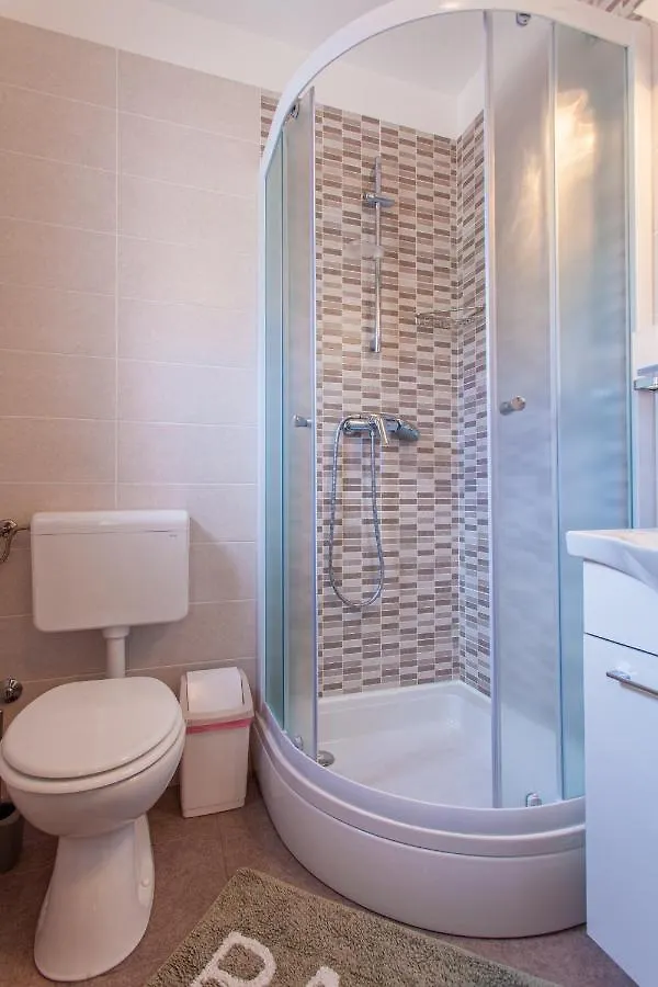 Room Laudina Cres Guest house
