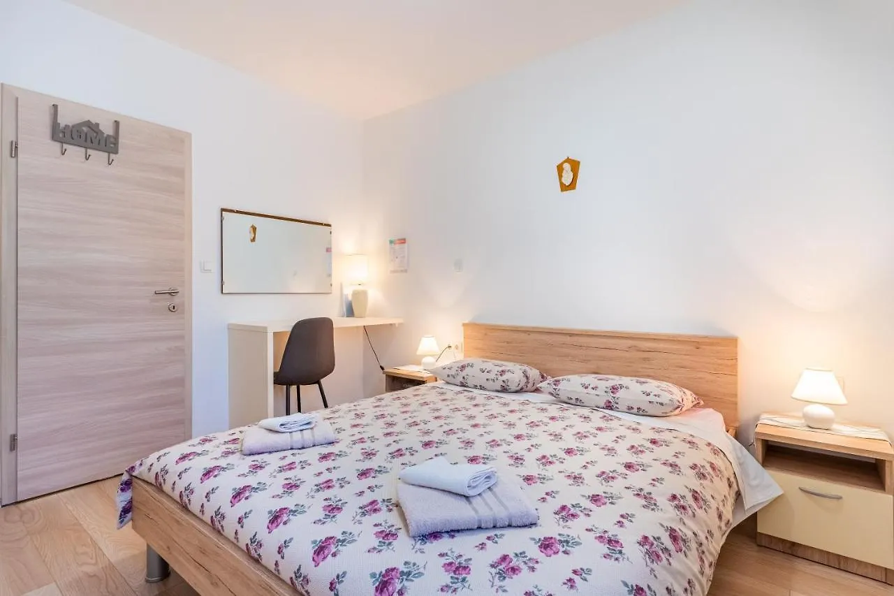 Room Laudina Cres Croatia