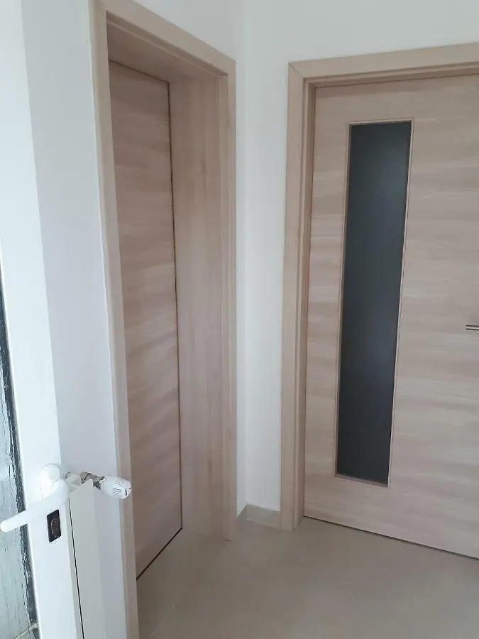 Room Laudina Cres